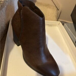 Brown ankle bootie